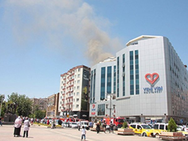 Diyarbakır'da Özel Hastanede Yangın