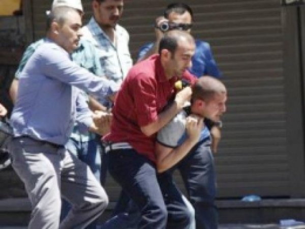 Emniyet Muhbirlik için Mahalleliye mi Göz Dikti?