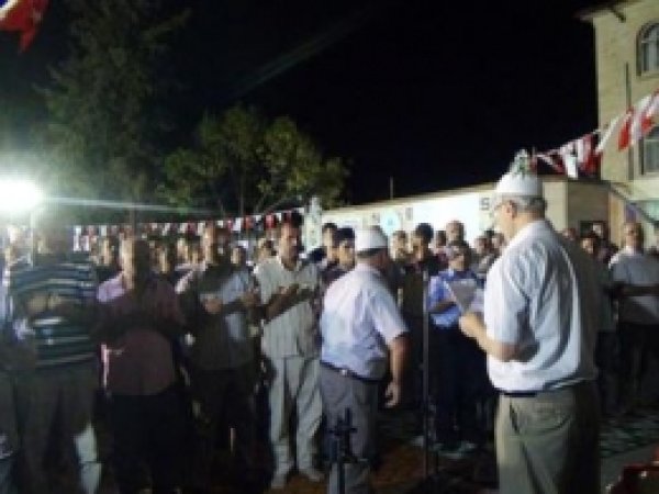Adıyaman Halkı Mısır için Meydandaydı