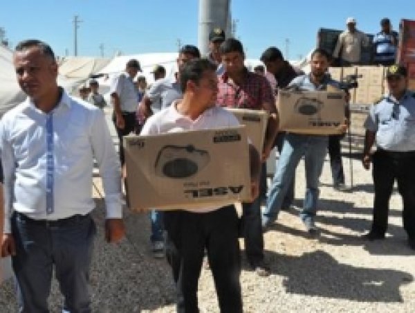 Suriyeli Mültecilere Bayram Hediyesi 