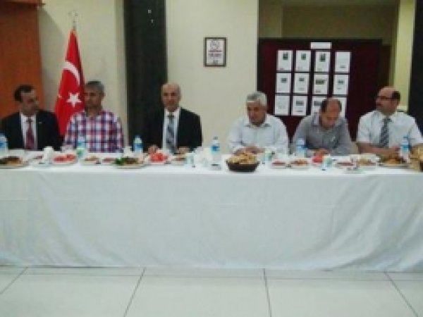 Batman'da Farklı Dini Liderler İftarda Buluştu