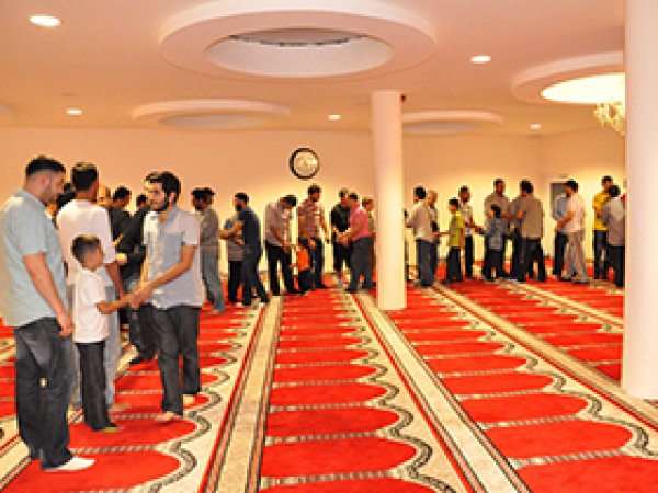 Londra'da Kadir Gecesi İhya Edildi