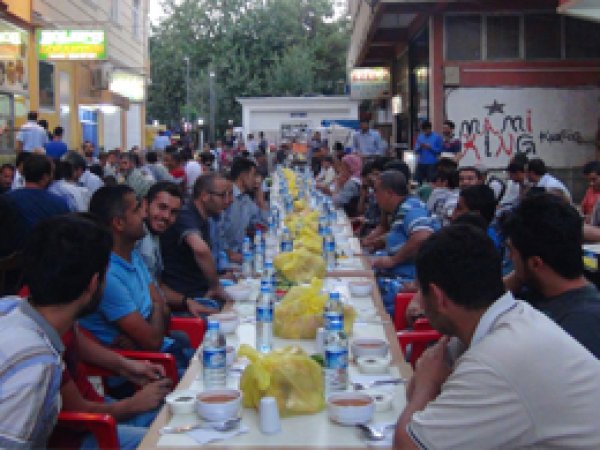 Siirt Mustazaflar Cemiyeti'nden İftar
