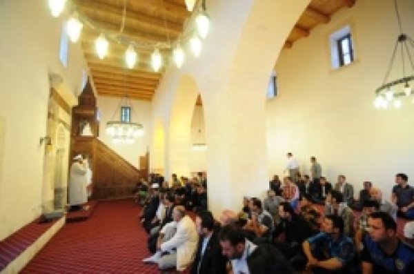 Horhor'da 1 Asır Sonra İlk Bayram Namazı