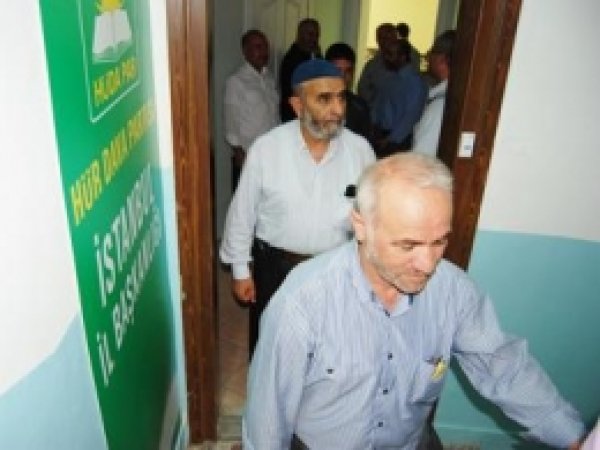 HÜDA PAR İstanbul İl Başkanlığı'nda Bayramlaşma
