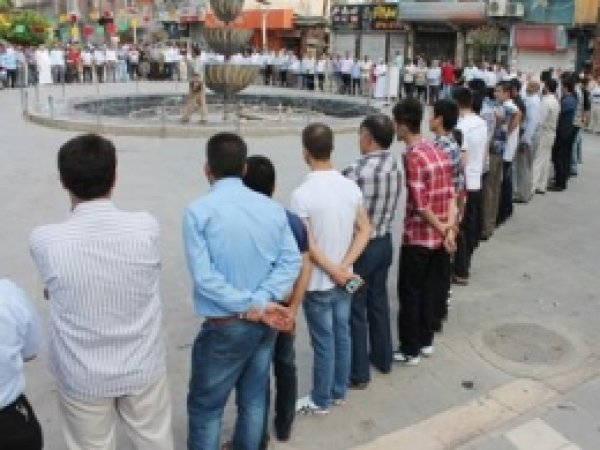 HÜDA PAR Kızıltepe'de Halkla Bayramlaştı