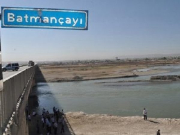 Pikniğe Giden Aile Baraj Suyuna Kapıldı