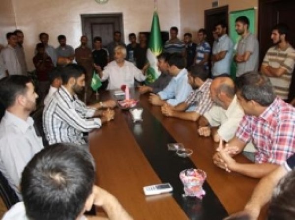 Mersin Hüda Par Yeni Binasında Bayramlaştı