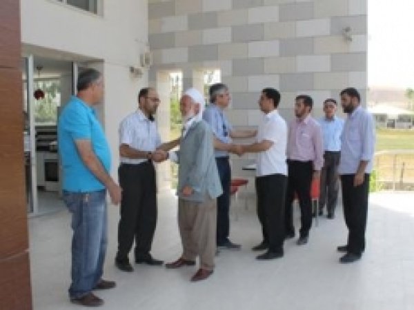 Van Peygamber Sevdalılarından Özgür Der'e Ziyaret  