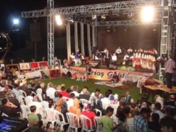 Kutlu Doğum'a Yasak, Eğlenceye Serbest!