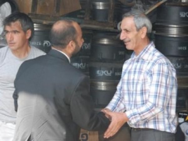 Hüda Par'dan Ağrılı Esnafa Bayram Ziyareti