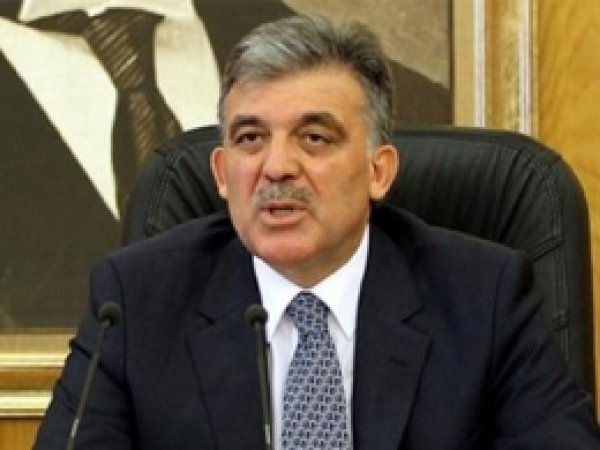 Gül: Silahlı Müdahale Kabul Edilemez
