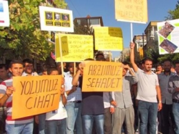 Mısır'daki Katliam Siverek'te Protesto Edildi