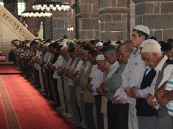 Ak Parti'den Gıyabi Cenaze Namazı
