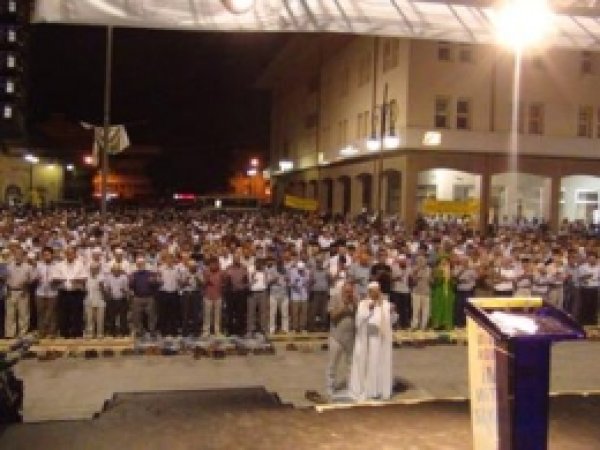 Konya Hükümet Meydanı'nda Mısır Halkına Destek