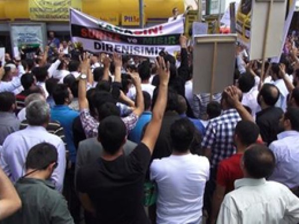 Ağrı'da Zalimler Lanetlendi