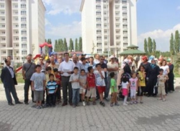 Ağrı'da Tokı Mağdurları Basın Açıklaması Yaptı