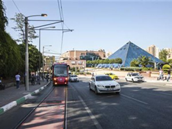 T1 Tramvay Hattına Park Yasağı