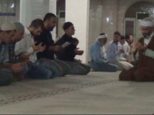 Eller Mısır İçin Semaya Açıldı