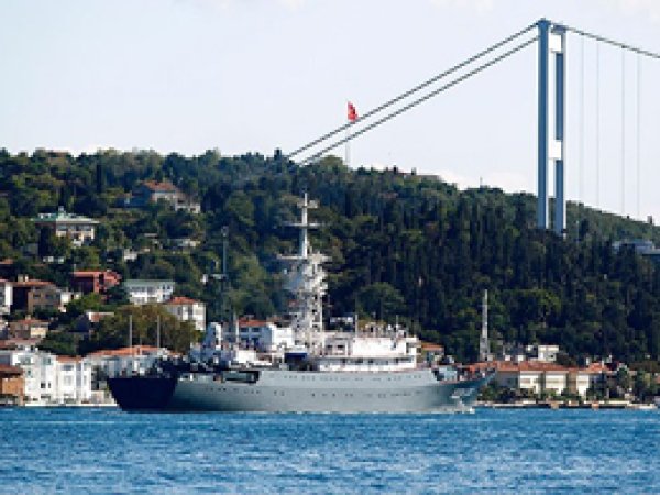 Rus Savaş Gemileri Boğazlardan Geçti