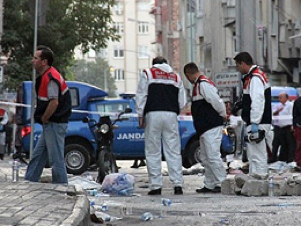 Göstericinin Binadan Düşme Anı Kamerada