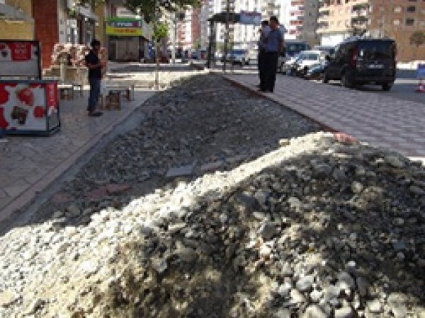 'Kaldırımlarımız Biran Önce Yapılsın!'