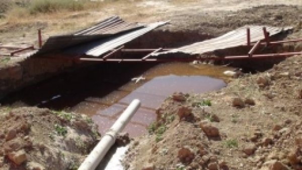 Üstü Açık Kanalizasyon Çukuru Tehlike Saçıyor