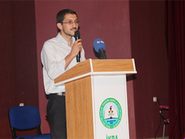 Diyarbakır'da 'Gençliğe İlk Adım' Konferansı
