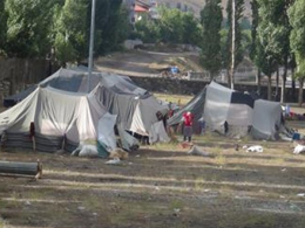 Tatvan'daki Göçebeler Yollara Düştü