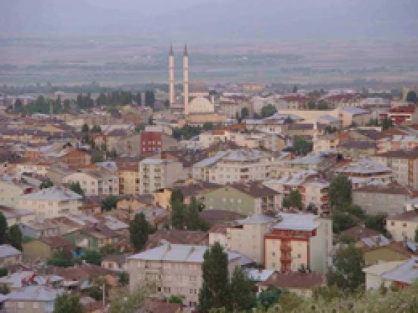 Kaçak ve Ruhsatsız Bina Yapanlara Ağır Cezalar Geliyor 