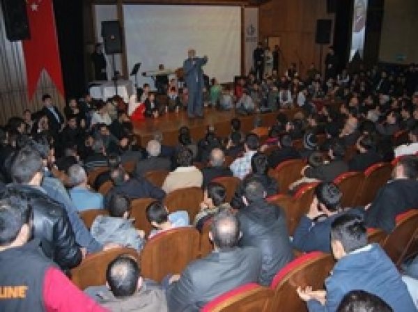 İstanbul İlim Der'in Programına Yoğun İlgi