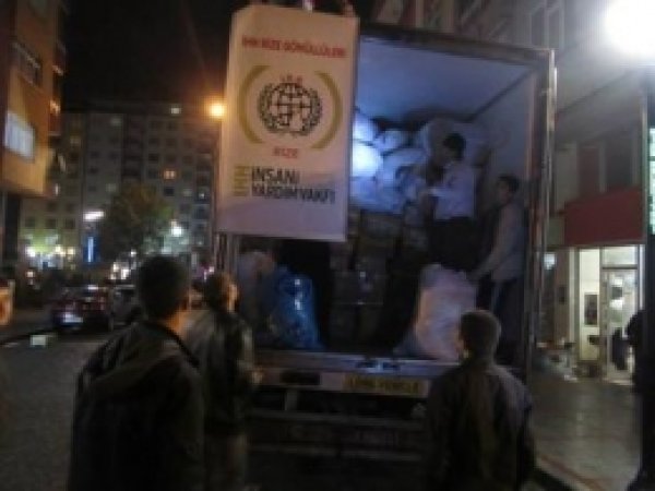 İHH Rize Şubesi'nden Suriye Halkına Yardım  