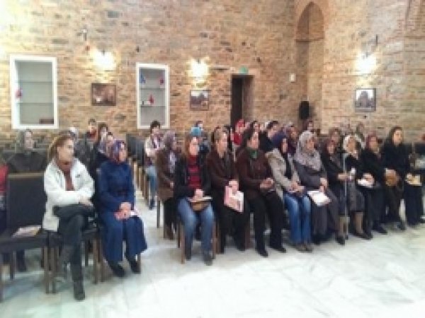  İncirli Kültür Merkezi'ndeki Seminer