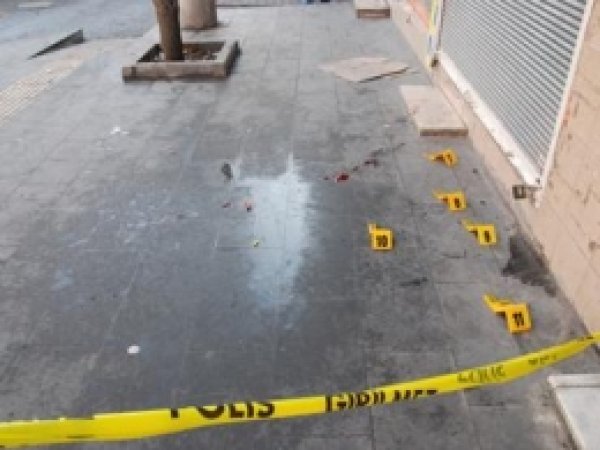 Gündüz Vakti Çıkan Çatışmada 3 Kişi Yaralandı 