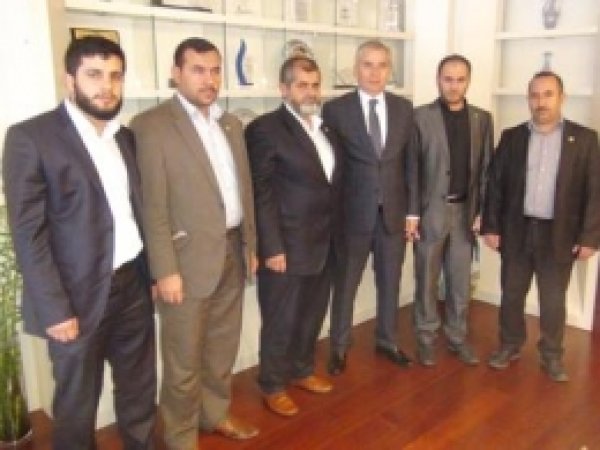 HÜDA PAR'dan Başsağlığı Ziyareti 