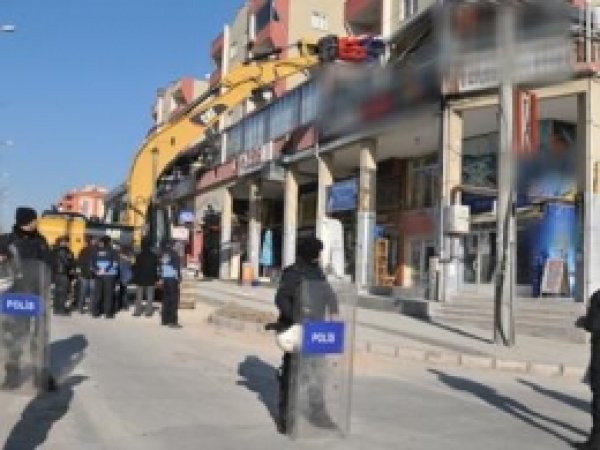Bursa'da 20 Kaçak Yapı Yıkıldı 