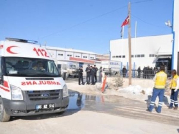 Kolonya Fabrikasında Patlama: 7 Yaralı  
