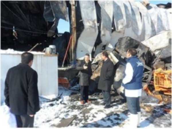 Van'da Yanan Et Tesisine Geçmiş Olsun Ziyareti 