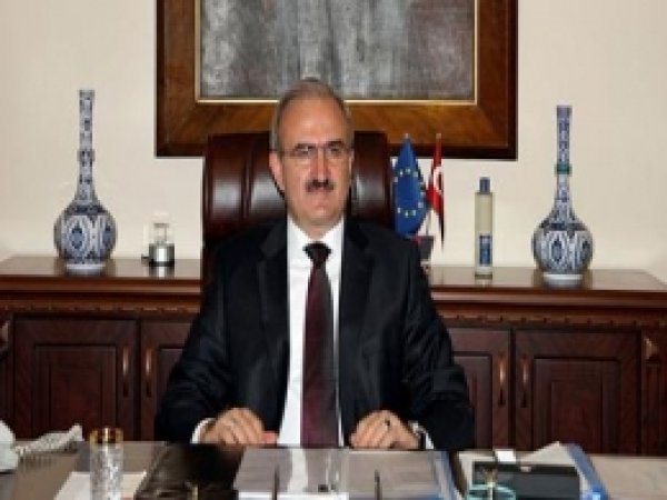 Vali Karaoğlu'ndan Basın Çalışanlarına Tebrik