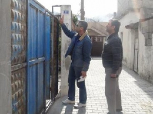 Evine Filistin ve Tevhid Bayrağı Asmak Yasakmış 