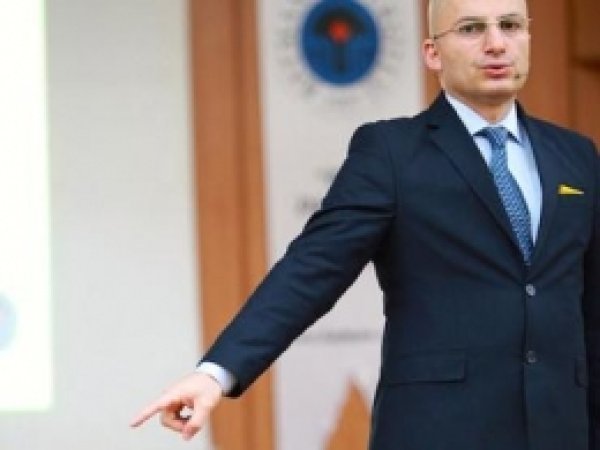 Batman Üniversitesinde 'Kişisel Gelişim' Semineri 