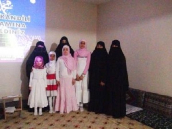 Elazığlı Bayanlar Mevlid Programı Düzenledi 