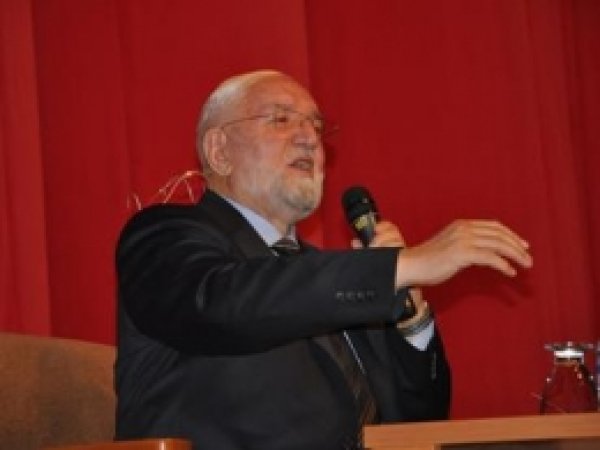 'Mutlu Olmak İsteyen O'nu (sav) Örnek Alsın'