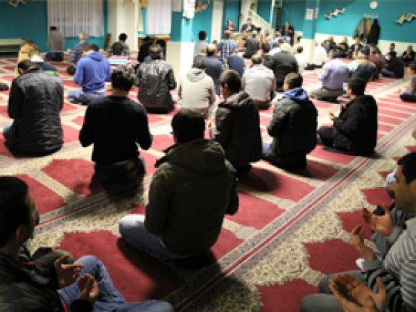 Mevlid Kandili Basel'de Salavatlarla İhya Edildi