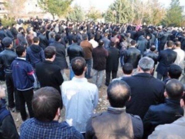 Velioğlu'nun Kabrine Ziyaretçi Akını
