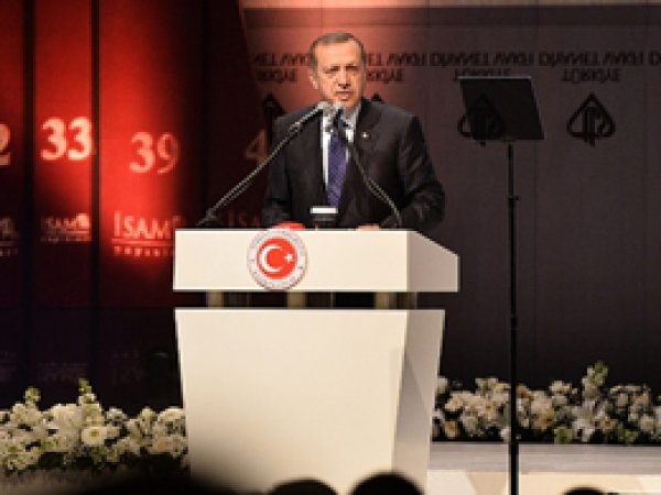 "Bu Medeniyet İçi Boş Alim Müsveddelerini Reddetmiştir"