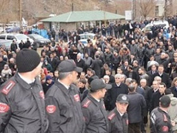 HÜDA PAR Heyetine Güvenlikçi Engeli 