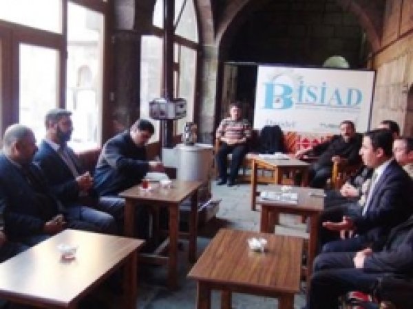 'Halka Hizmetkâr Olmak için Yola Çıktık'