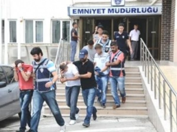 Bursa'da Fuhuş Baskını 17 Gözaltı 