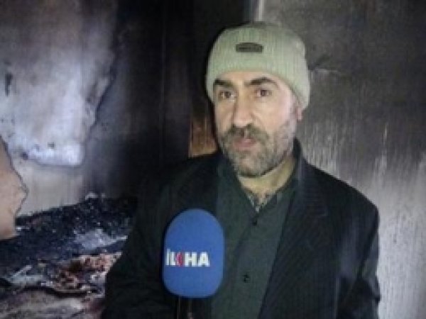 Evi Yanan Vatandaş Yardım Bekliyor 